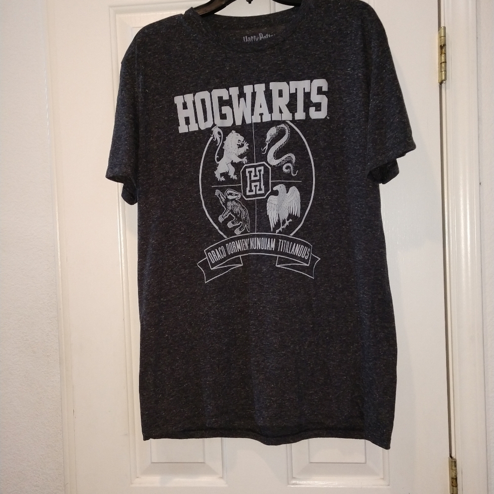 Harry Potter's 4 house symbols shirt XL gently used